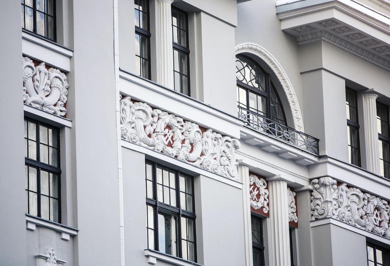 Centrally Located Apartment Overlooking Vermanes Park Riga Buitenkant foto